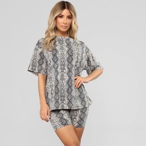 SOLD Fashion Nova Slithering To You Set